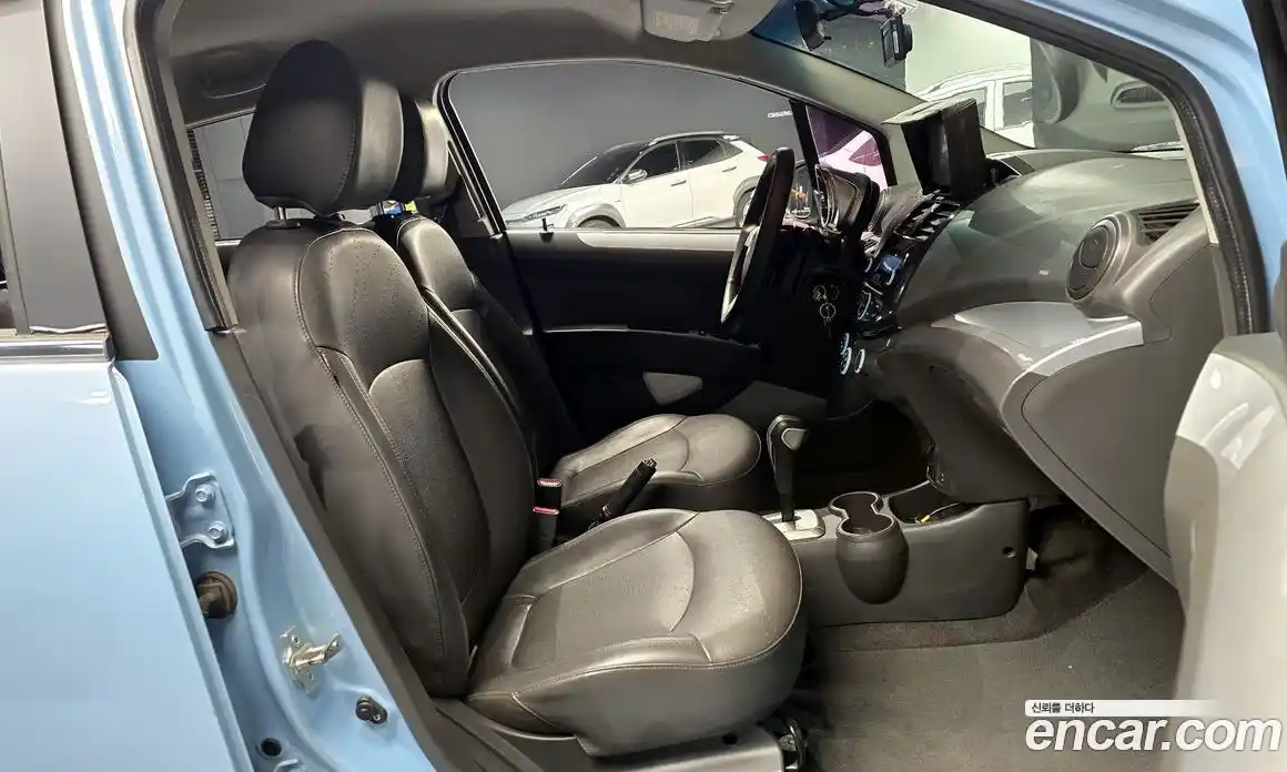 Chevrolet Spark 2015 1.0 Автомат в Москве № 36931, фото 18