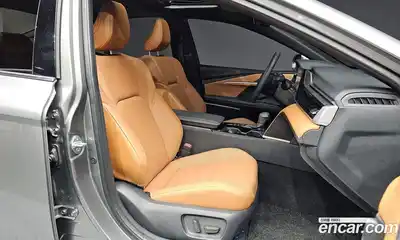 Toyota Camry 2025 2.5 Автомат в Москве № 383811, миниатюра 10