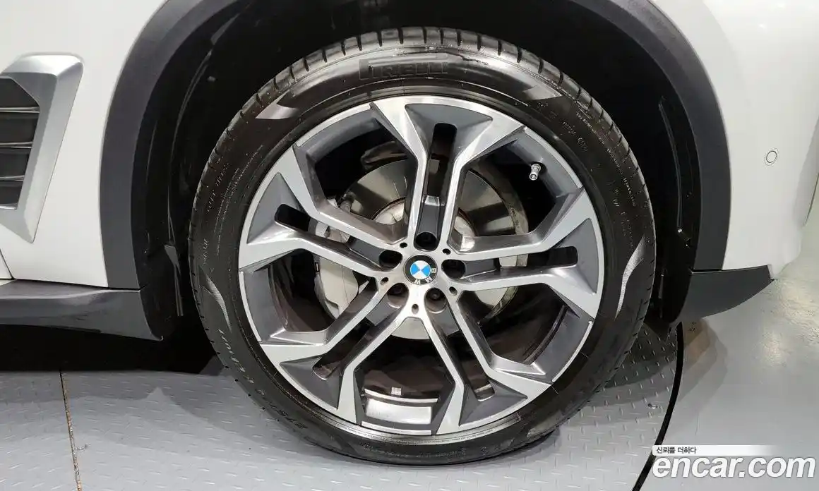 BMW X5 2025 3.0 Автомат в Москве № 384341, фото 5