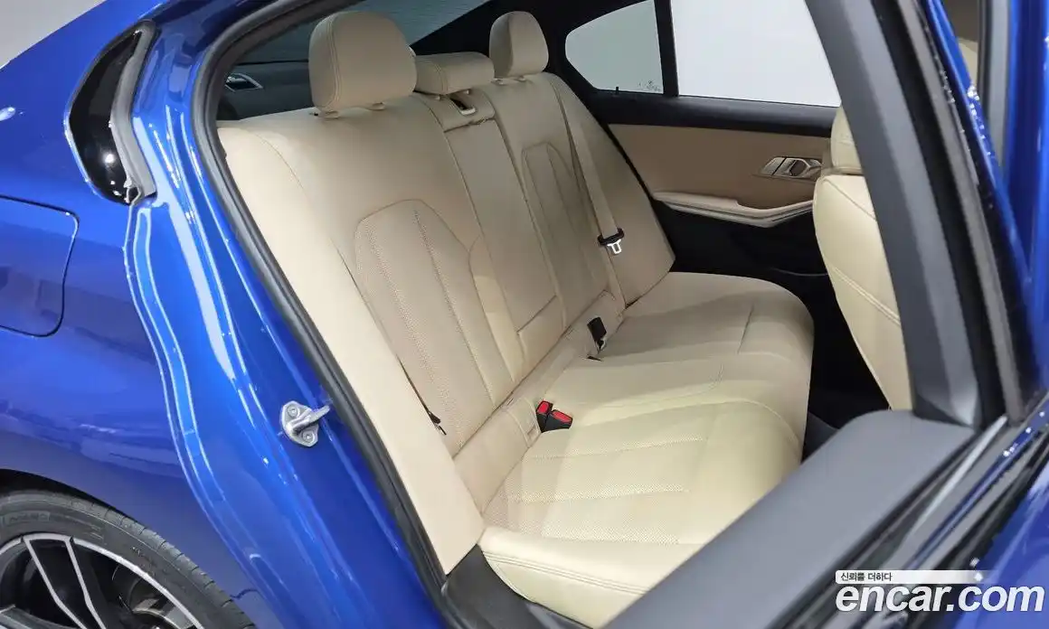 BMW 3-Series 2022 2.0 Автомат в Москве № 384452, фото 12