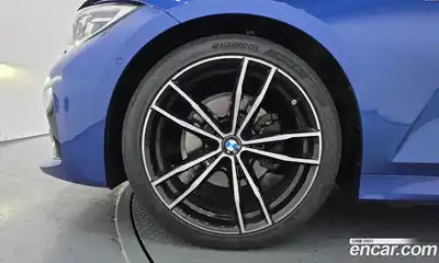 BMW 3-Series 2022 2.0 Автомат в Москве № 384452, миниатюра 5