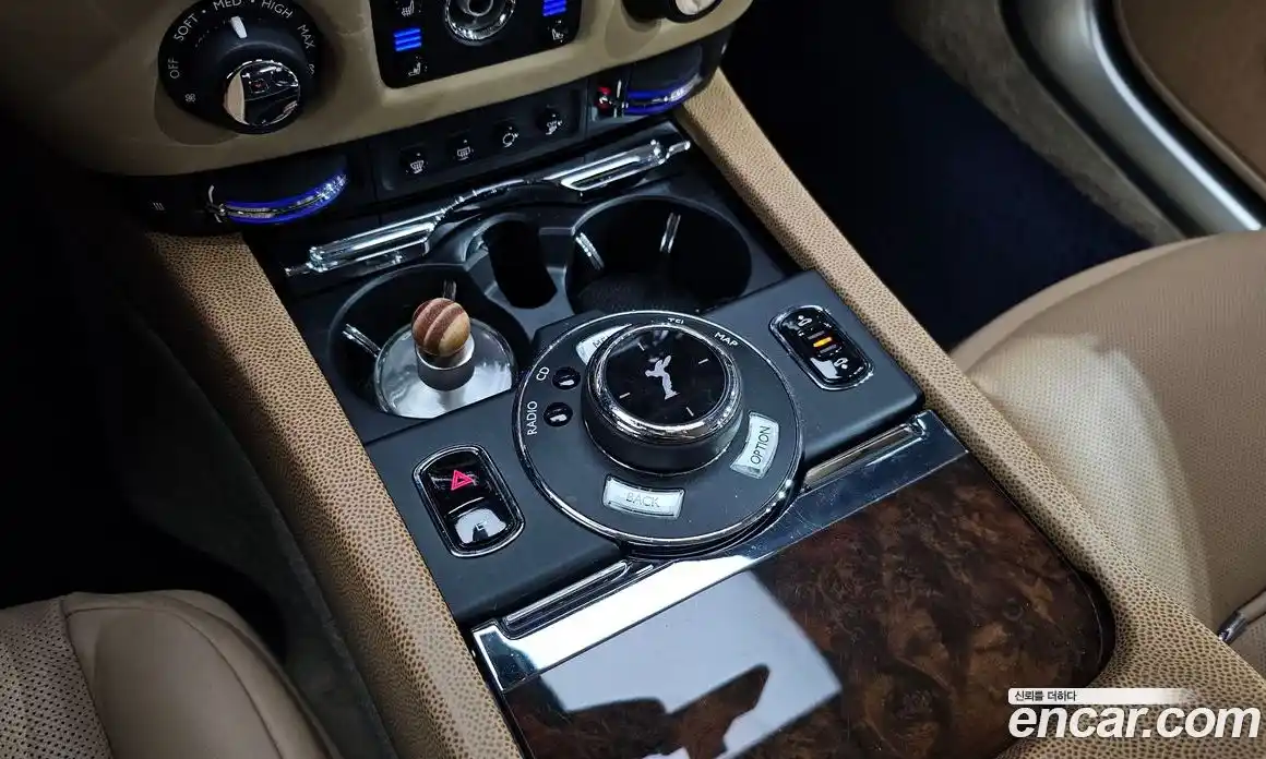 Rolls-Royce Wraith 2015 6.6 Автомат в Москве № 387450, фото 18