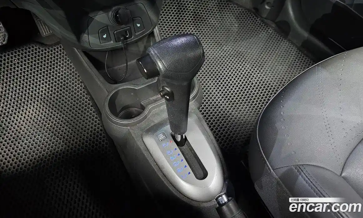 Chevrolet Spark 2014 1.0 Автомат в Москве № 38935, фото 15