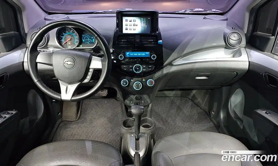 Chevrolet Spark 2014 1.0 Автомат в Москве № 38935, фото 3