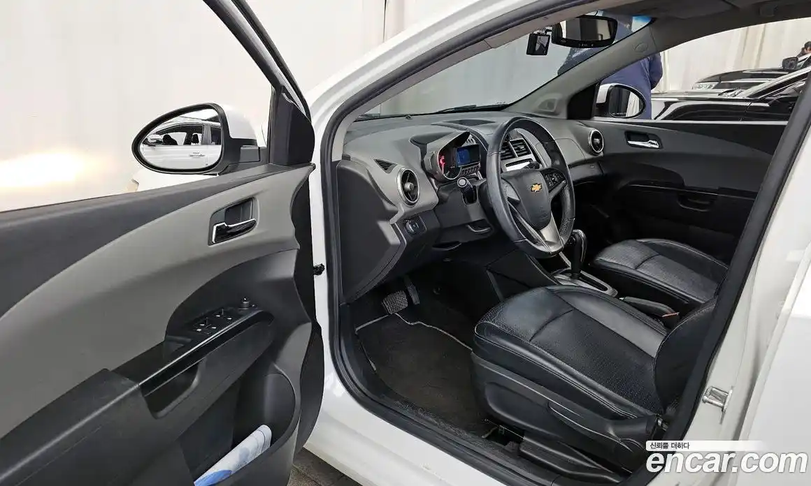 Chevrolet Aveo 2013 1.6 Автомат в Москве № 39144, фото 16