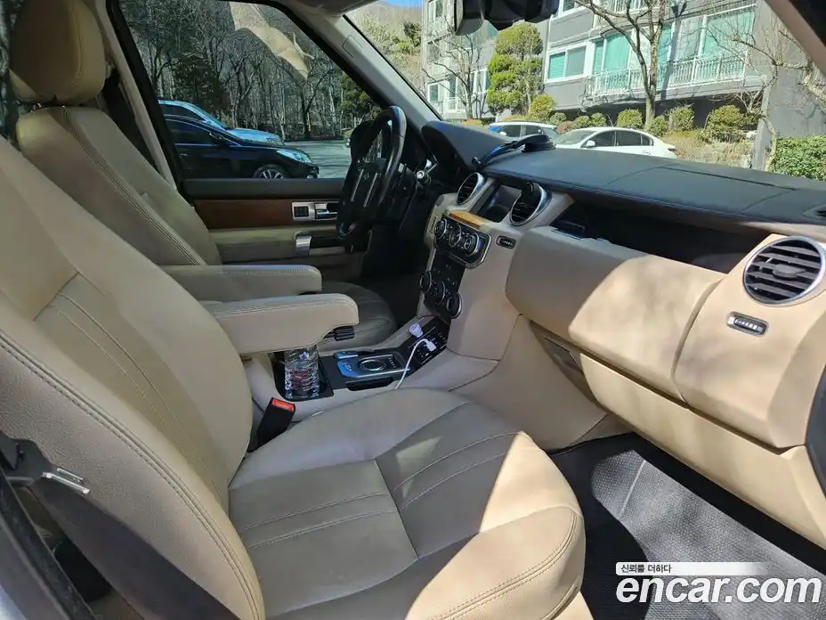 Land Rover Discovery 2016 3.0 Автомат в Москве № 392521, фото 7