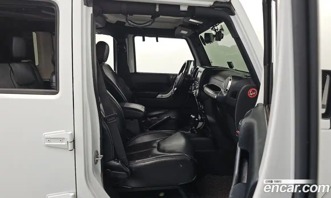 Jeep Wrangler 2017 3.6 Автомат в Москве № 395399, фото 12