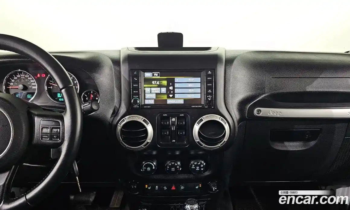 Jeep Wrangler 2017 3.6 Автомат в Москве № 395399, фото 16