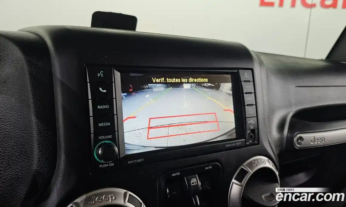 Jeep Wrangler 2017 3.6 Автомат в Москве № 395399, фото 17