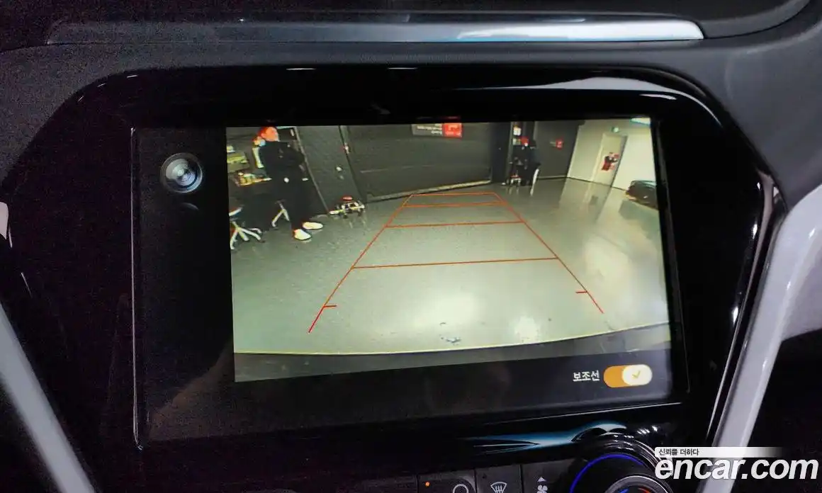 Chevrolet Bolt EV 2018 0.2 Автомат в Москве № 396754, фото 15