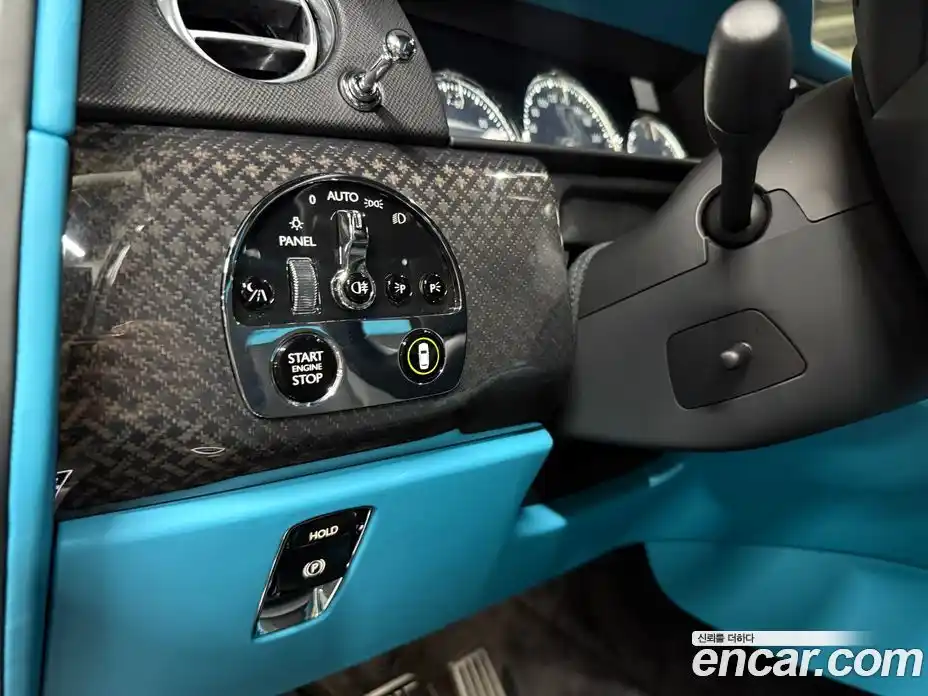 Rolls-Royce Cullinan 2023 6.7 Автомат в Москве № 407315, фото 14