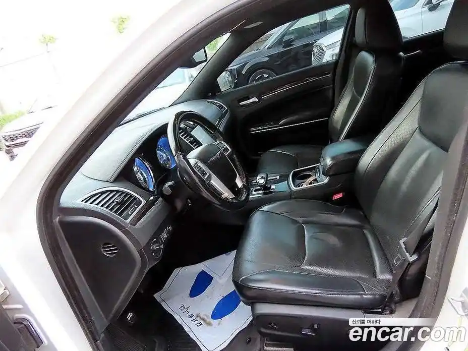 Chrysler 300C 2014 3.6 Автомат в Москве № 407553, фото 5