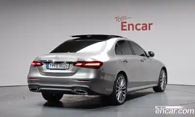 Mercedes-Benz E-Class, 2022