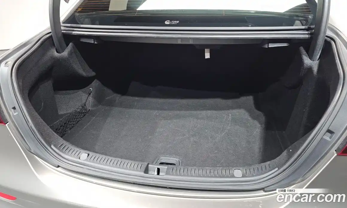 Mercedes-Benz E-Class 2022 2.0 Автомат в Москве № 412587, фото 19