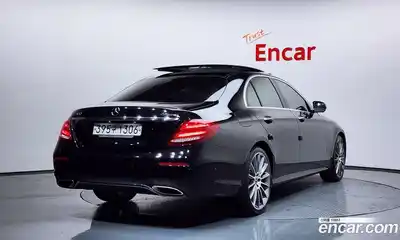 Mercedes-Benz E-Class 2019 2.0 Автомат в Москве № 412665, миниатюра 2