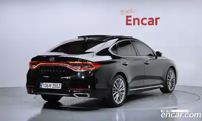 Hyundai Grandeur 2017 3.0 Автомат в Москве № 44548, миниатюра 2