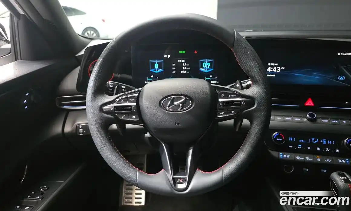 Hyundai Avante 2023 1.6 Автомат в Москве № 45289, фото 13