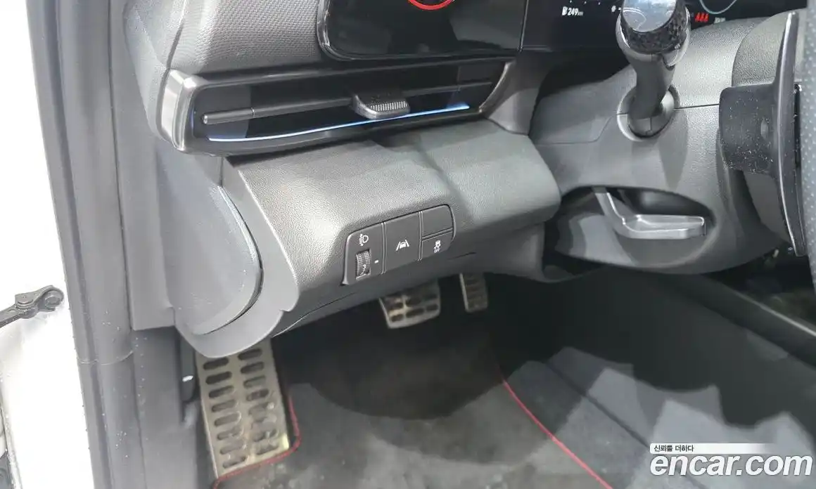 Hyundai Avante 2023 1.6 Автомат в Москве № 45289, фото 15