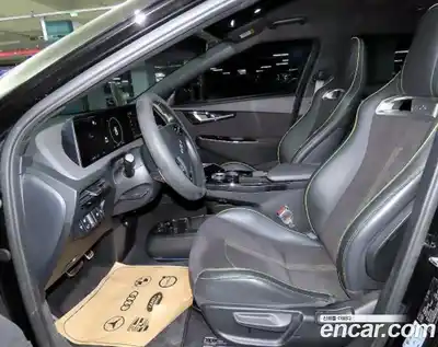 Kia EV6 2023 Автомат в Москве № 50742, миниатюра 11