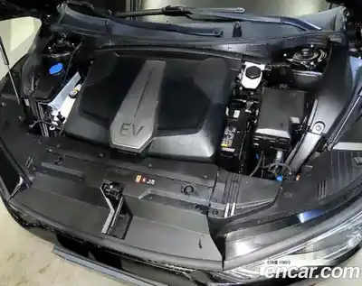 Kia EV6 2023 Автомат в Москве № 50742, миниатюра 7