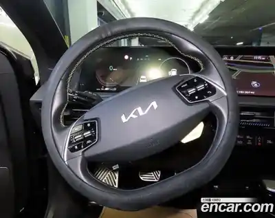 Kia EV6 2023 Автомат в Москве № 50742, миниатюра 10