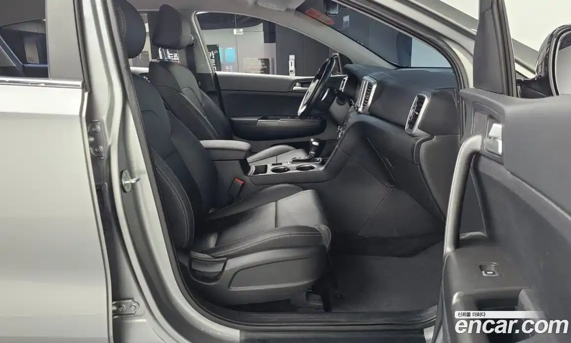 Kia Sportage 2020 2.0 Автомат в Москве № 55271, фото 3