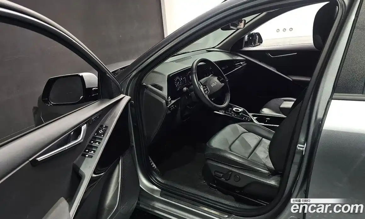 Kia Niro 2024 0.2 Автомат в Москве № 55633, фото 11