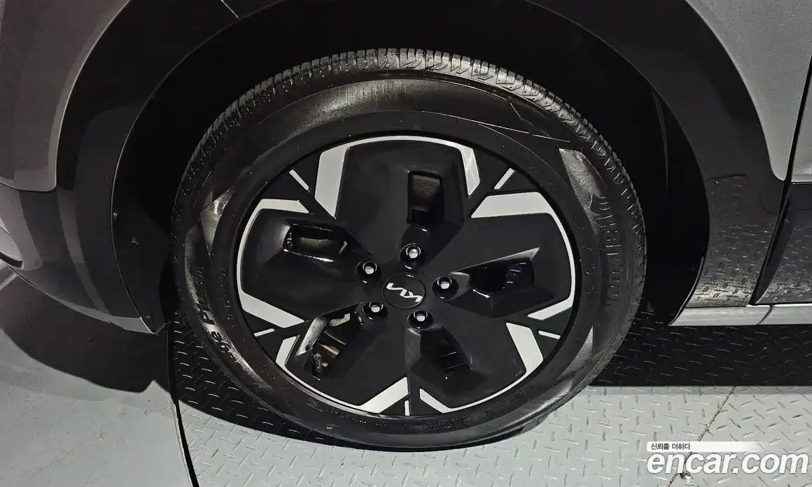 Kia Niro 2024 0.2 Автомат в Москве № 55633, фото 5