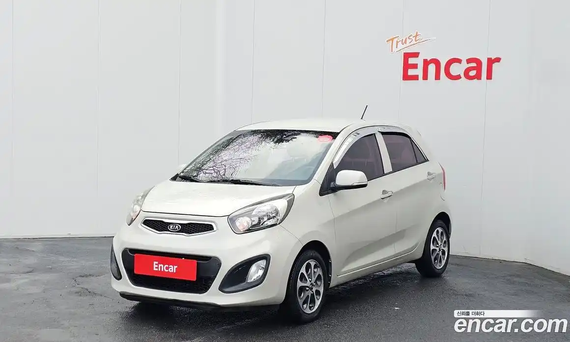 Kia Morning 2012 1.0 Автомат в Москве № 56137, фото 8