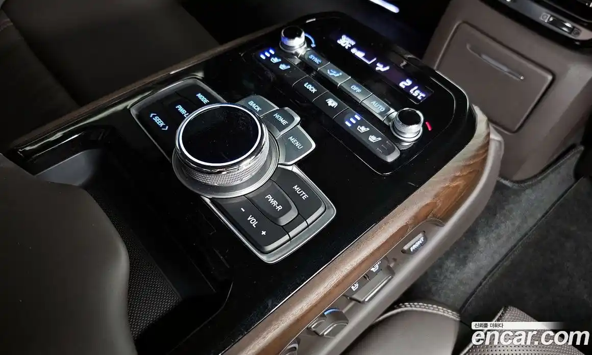 Genesis G90 2020 3.8 Автомат в Москве № 56353, фото 20