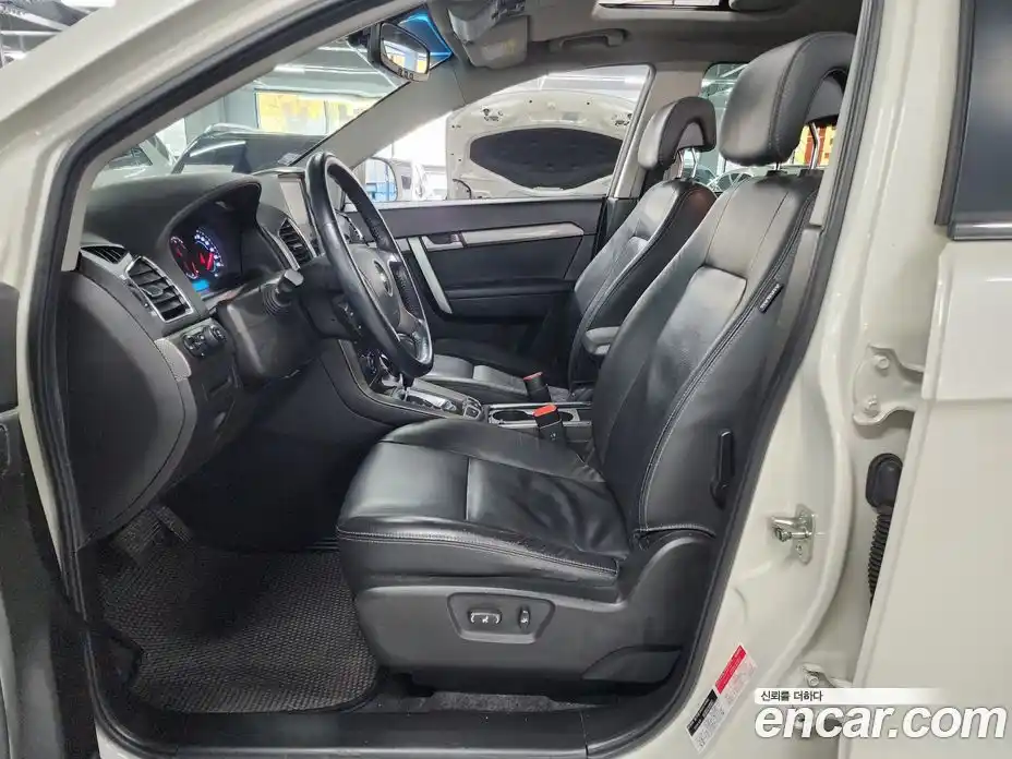 Chevrolet Captiva 2012 2.0 Автомат в Москве № 59686, фото 12