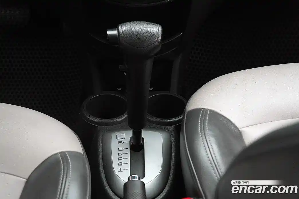 Chevrolet Spark 2012 1.0 Автомат в Москве № 81568, фото 12