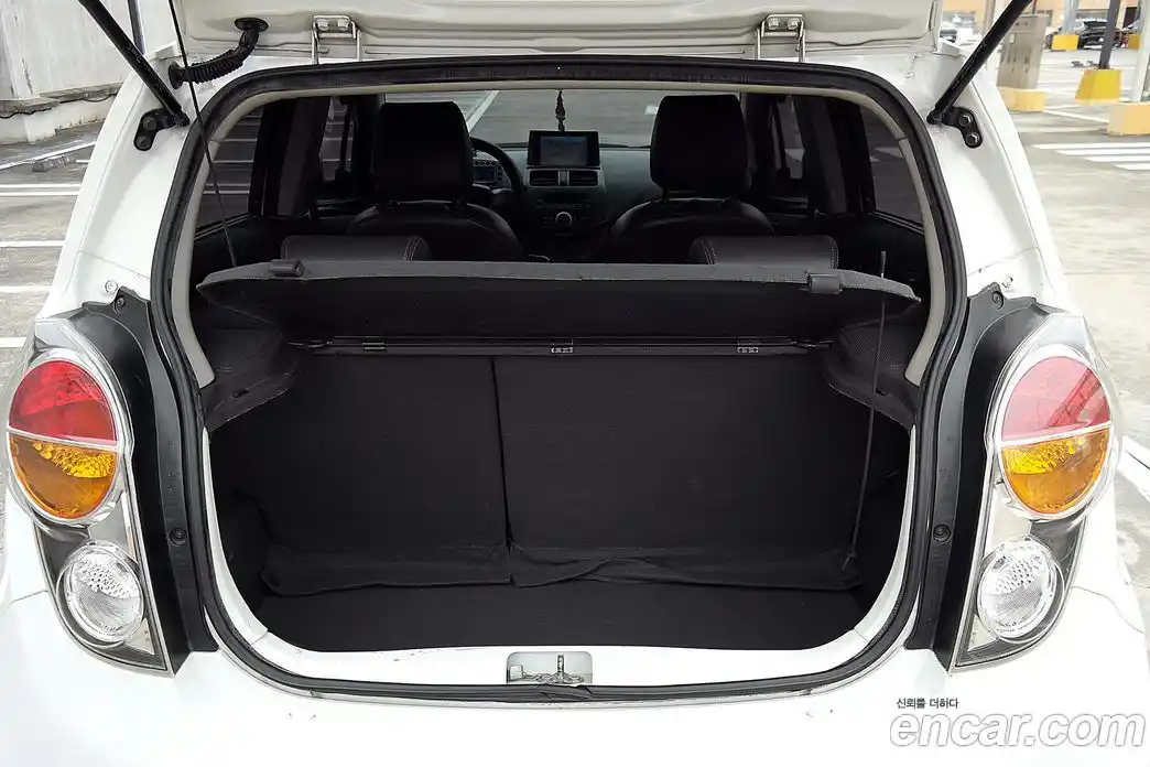 Chevrolet Spark 2012 1.0 Автомат в Москве № 81568, фото 17