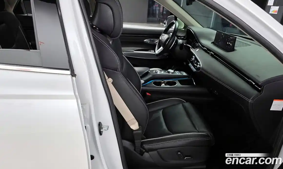 Genesis GV70 2022 0.1 Автомат в Москве № 84356, фото 10