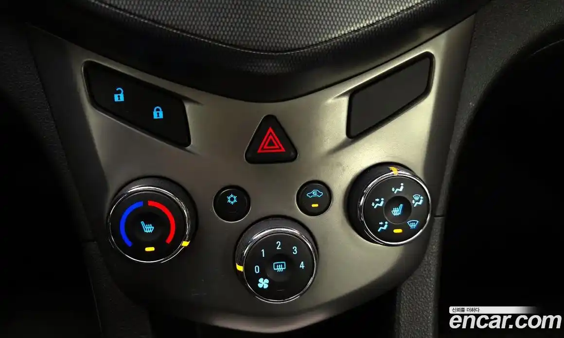 Chevrolet Aveo 2014 1.6 Автомат в Москве № 84873, фото 16