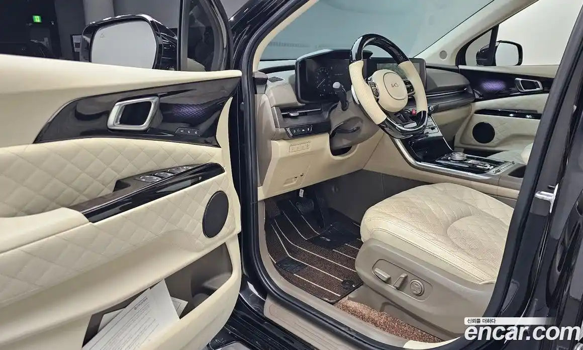 Kia Canival 2023 3.5 Автомат в Москве № 94939, фото 16