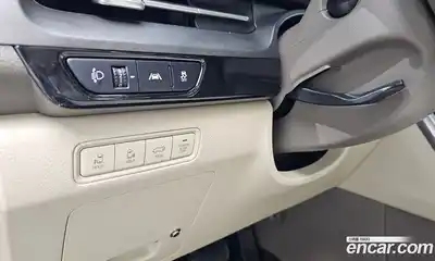 Kia Canival 2023 3.5 Автомат в Москве № 94939, миниатюра 2