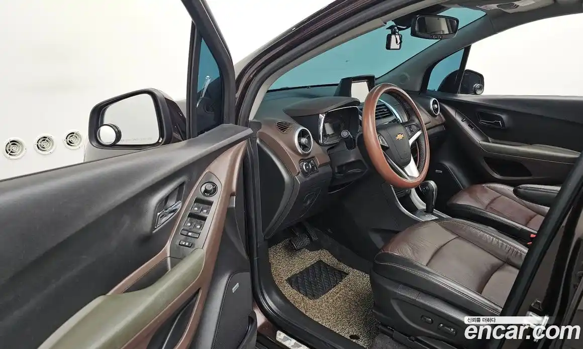 Chevrolet Trax 2015 1.4 Автомат в Москве № 105419, фото 17