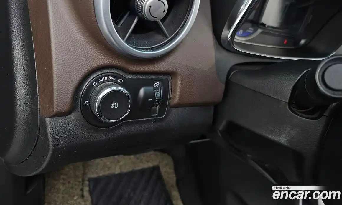 Chevrolet Trax 2015 1.4 Автомат в Москве № 105419, фото 19