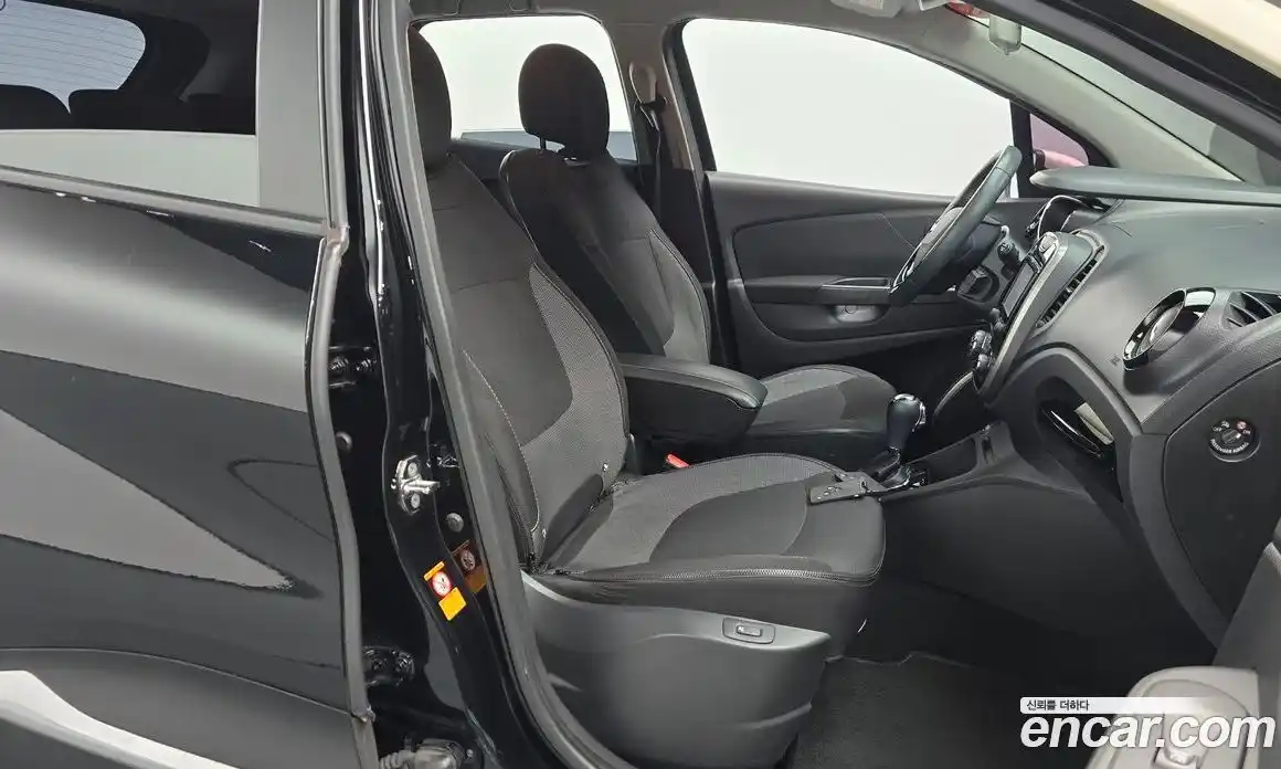 Renault QM3 2015 1.5 Автомат в Москве № 106351, фото 12