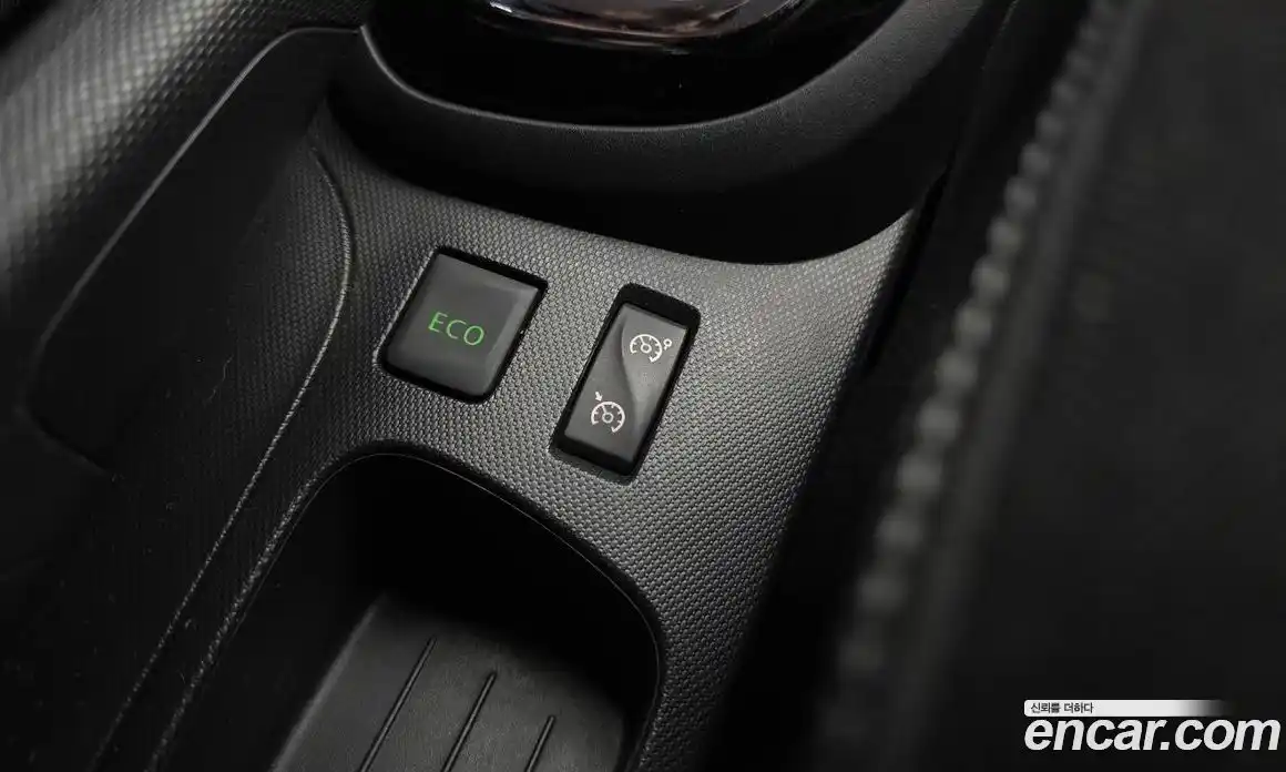 Renault QM3 2015 1.5 Автомат в Москве № 106351, фото 17