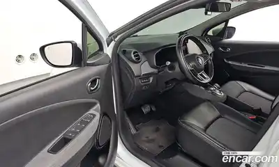 Renault Zoe 2021 0.2 Автомат в Москве № 107312, миниатюра 2