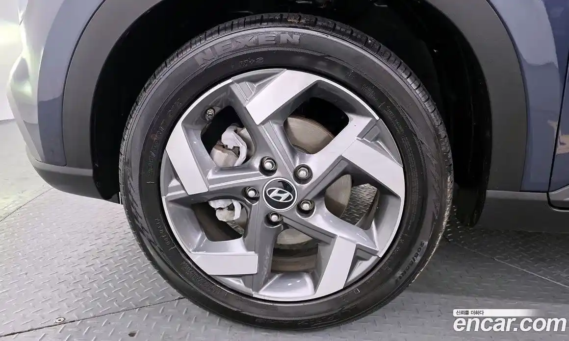 Hyundai Venue 2022 1.6 Автомат в Москве № 108111, фото 14