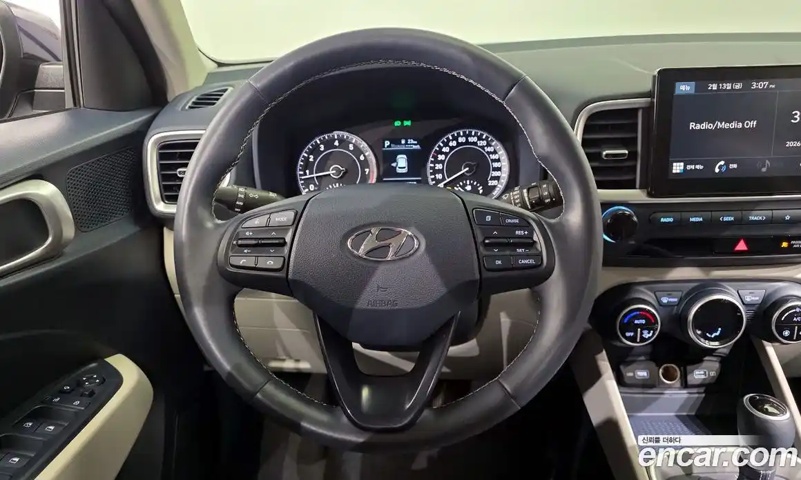 Hyundai Venue 2022 1.6 Автомат в Москве № 108111, фото 15