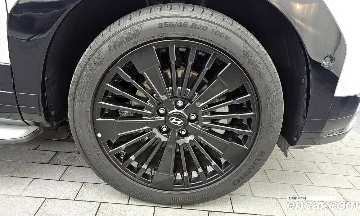 Hyundai Santa Fe 2024 1.6 Автомат в Москве № 110045, фото 10