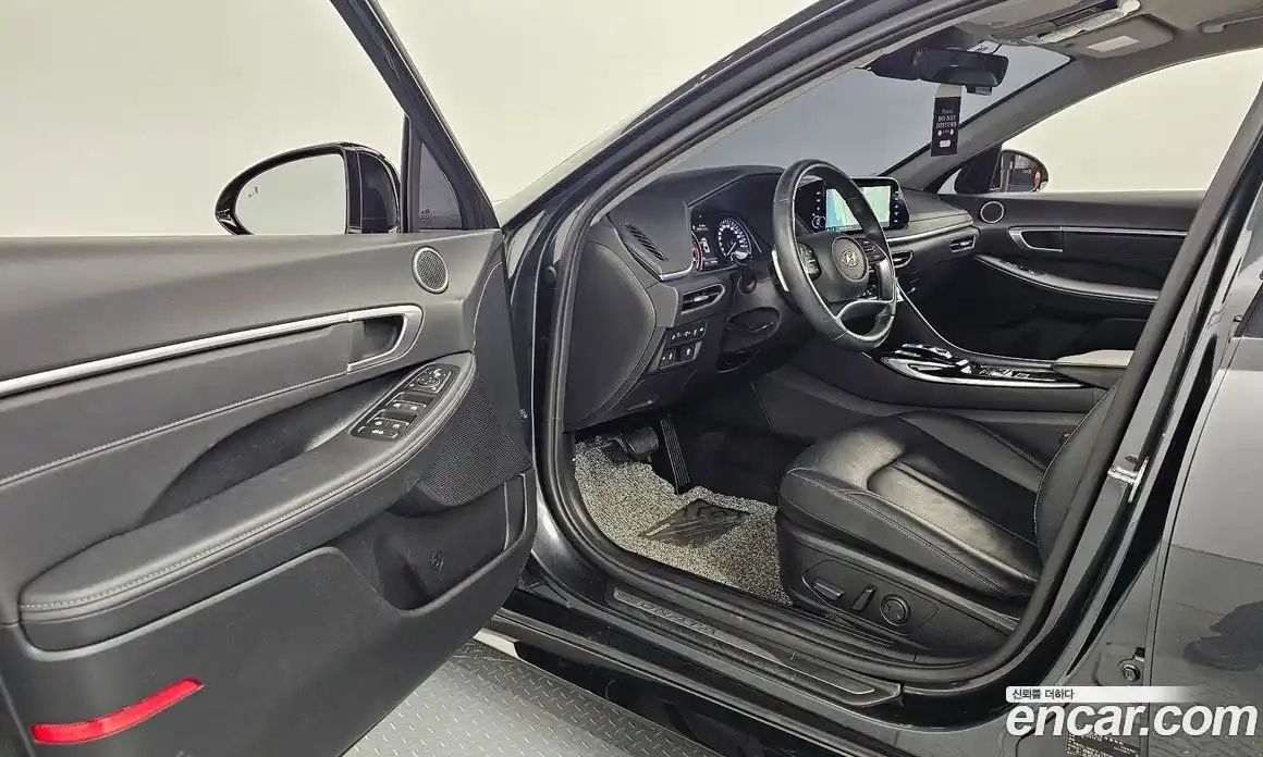 Hyundai Sonata 2022 1.6 Автомат в Москве № 111886, фото 9