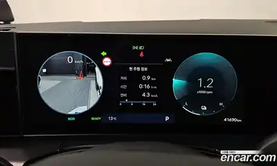 Hyundai Santa Fe 2024 1.6 Автомат в Москве № 112778, миниатюра 8