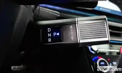 Hyundai Santa Fe 2024 1.6 Автомат в Москве № 112778, миниатюра 9