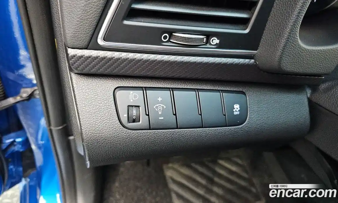 Hyundai Avante 2018 1.6 Механическая в Москве № 112832, фото 20