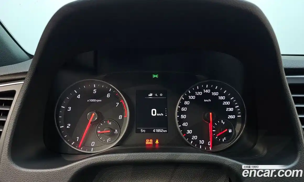 Hyundai Avante 2018 1.6 Механическая в Москве № 112832, фото 4